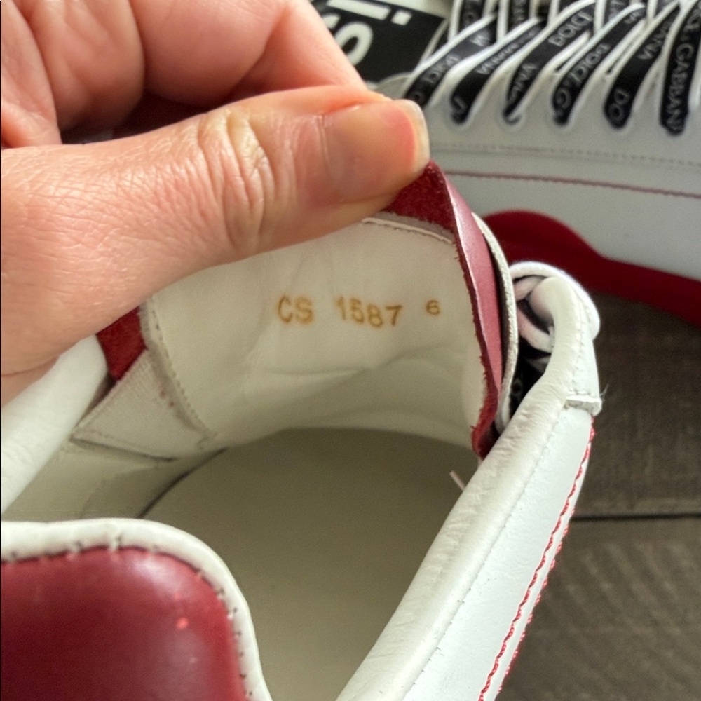 Dolce Gabbana Love Graphic Sneakers with Red Soles - Picture 4 of 13